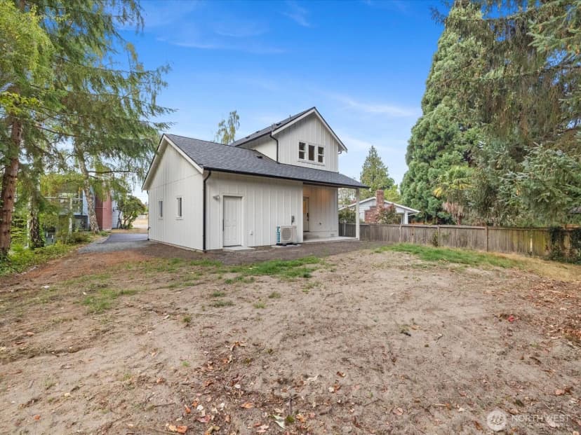 Property photo for 817 Olympic Boulevard #b, Everett photo 34