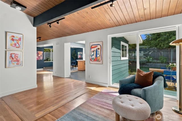 Property photo for 5212 28th Avenue S, Seattle photo 5