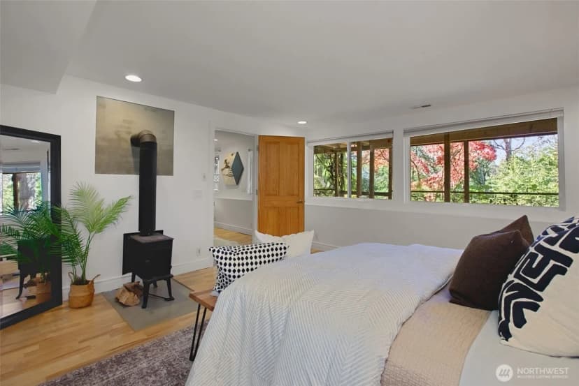 Property photo for 6339 21st Avenue Sw, Seattle photo 16
