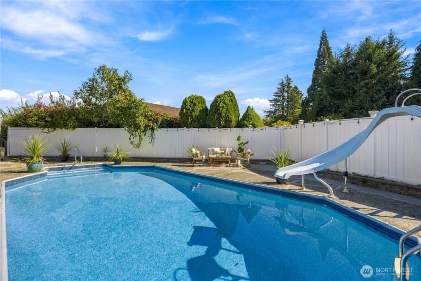 Property photo for 2925 Panaview Blvd, Everett photo 35
