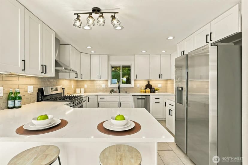 Property photo for 2925 Panaview Blvd, Everett photo 12