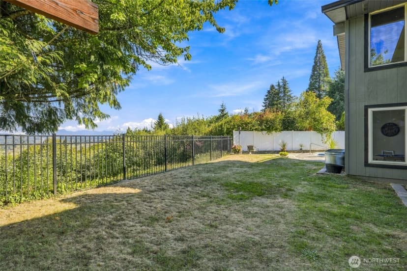Property photo for 2925 Panaview Blvd, Everett photo 38