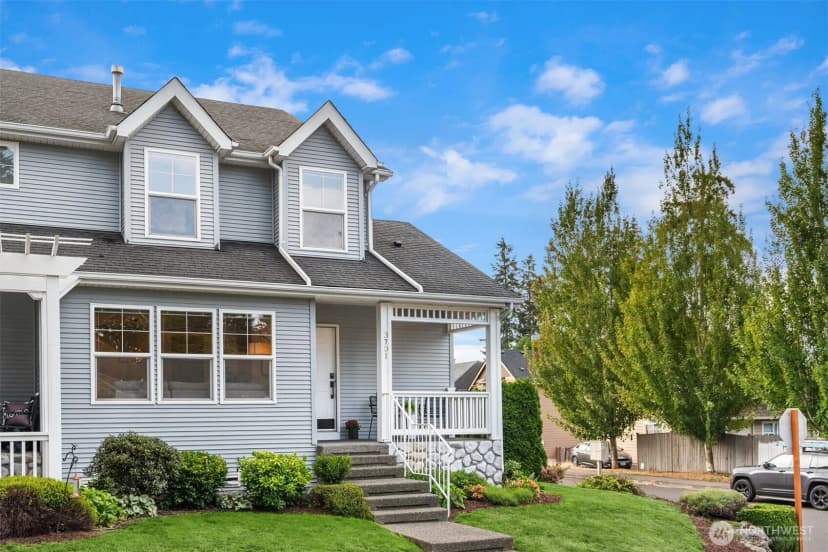 Property photo for 3701 Ne 6th Street, Renton
