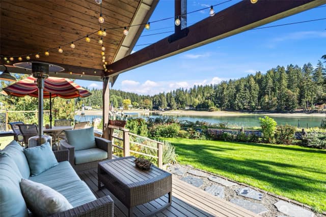 Property photo for 9312 Glencove Road Nw, Gig Harbor photo 3