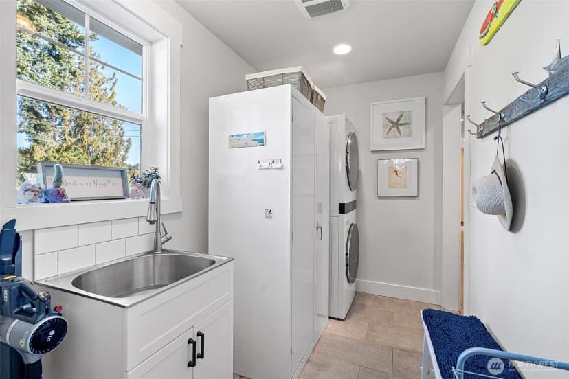 Property photo for 9312 Glencove Road Nw, Gig Harbor photo 21