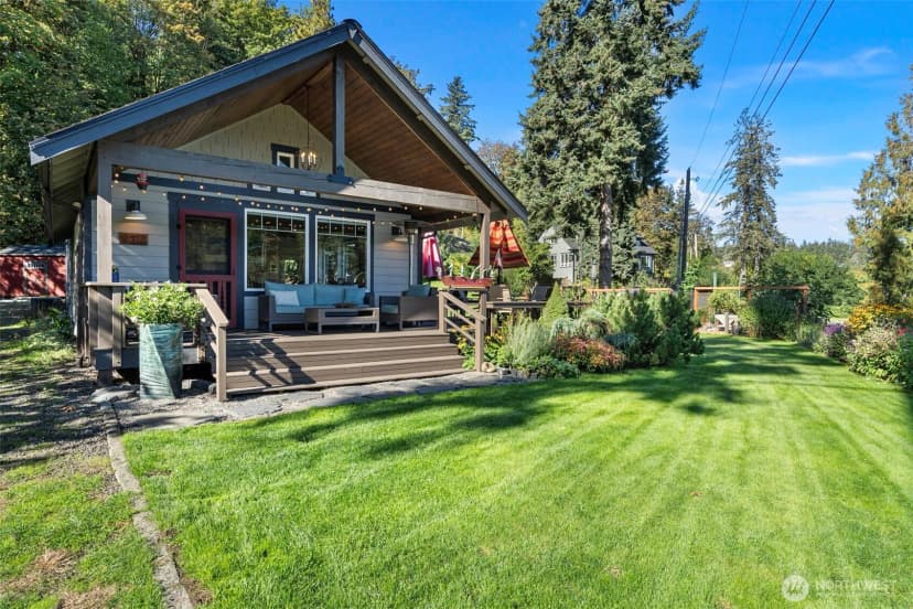 Property photo for 9312 Glencove Road Nw, Gig Harbor photo 2