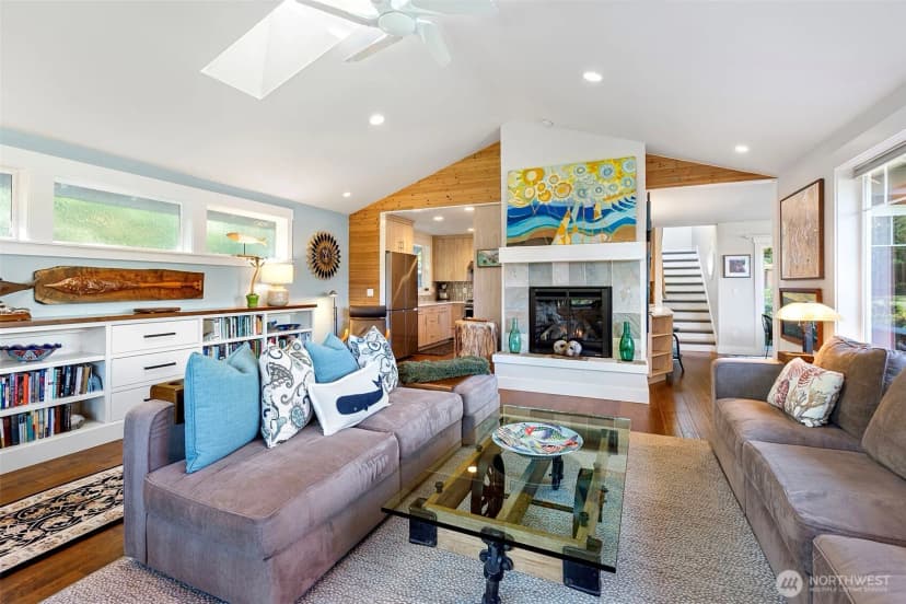 Property photo for 9312 Glencove Road Nw, Gig Harbor photo 6
