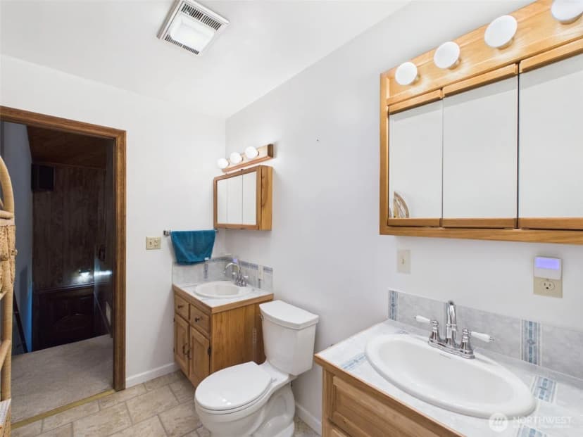 Property photo for 145 Barrett Creek Road, Republic photo 7