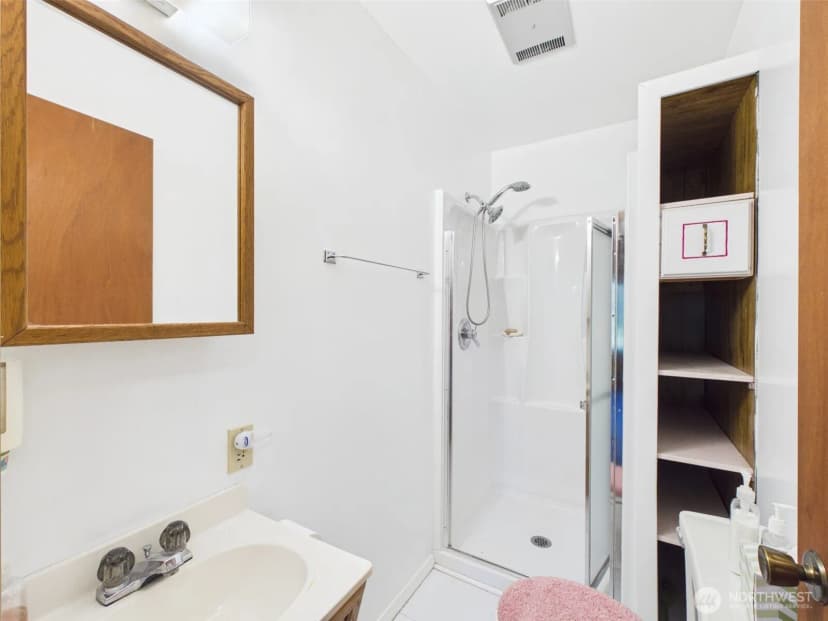 Property photo for 145 Barrett Creek Road, Republic photo 21