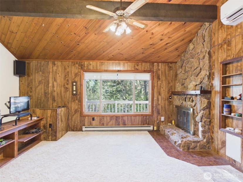Property photo for 145 Barrett Creek Road, Republic photo 2