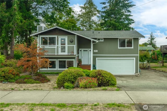 Property photo for 4984 31st Street Ne, Tacoma