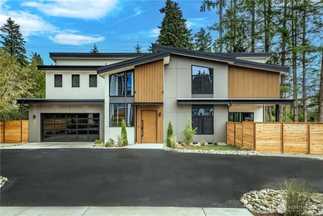 Property photo for 8336 Ne 148th Place, Kenmore