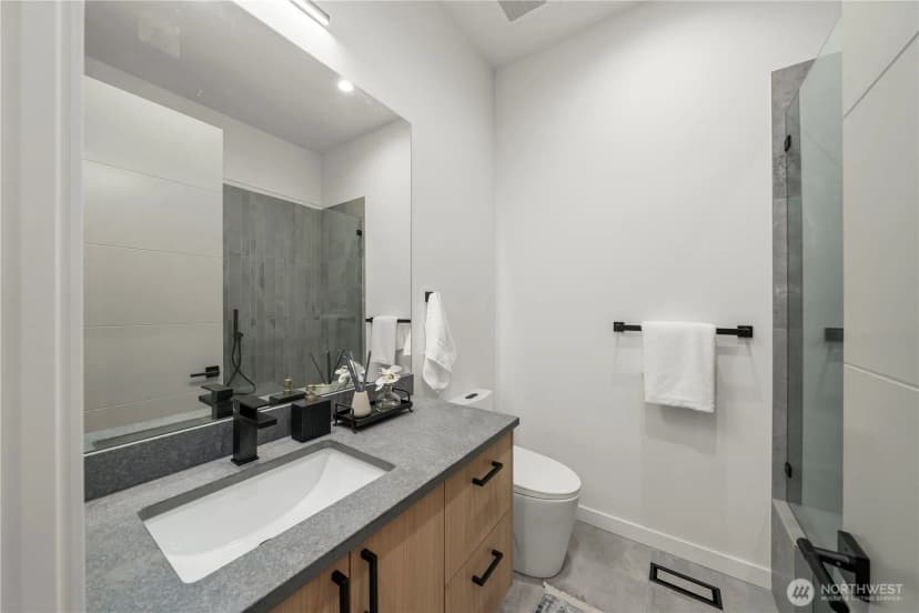Property photo for 8336 Ne 148th Place, Kenmore photo 26