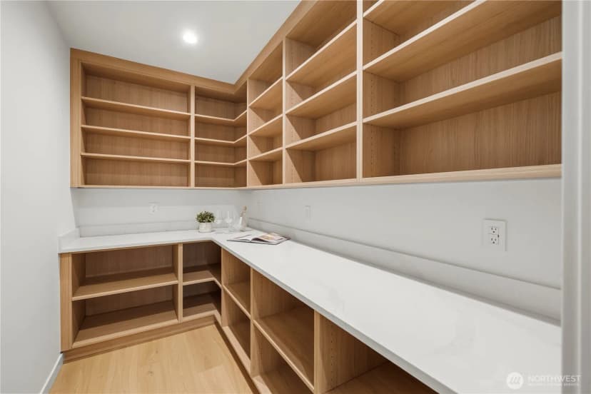 Property photo for 8336 Ne 148th Place, Kenmore photo 12