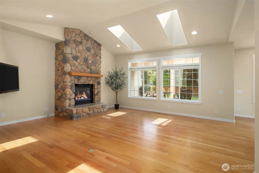 Property photo for 8310 214th Place Sw, Edmonds photo 8