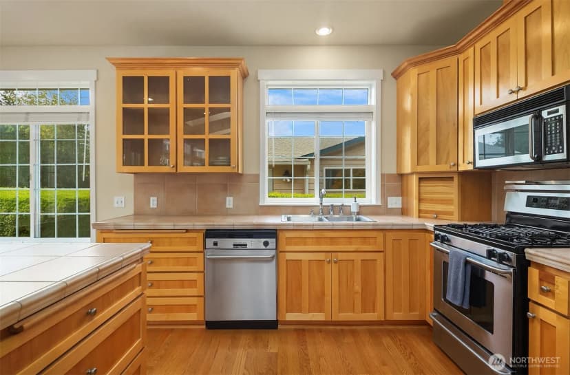 Property photo for 8310 214th Place Sw, Edmonds photo 11