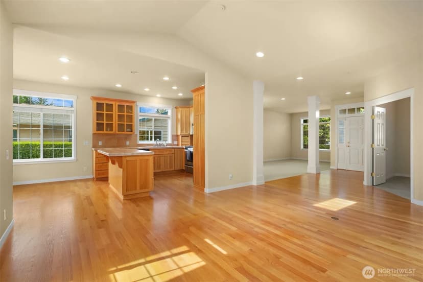 Property photo for 8310 214th Place Sw, Edmonds photo 9