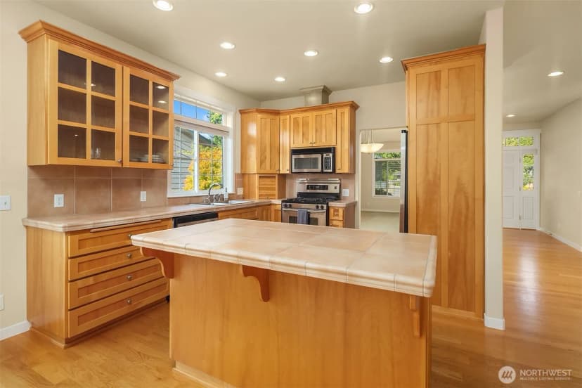 Property photo for 8310 214th Place Sw, Edmonds photo 10