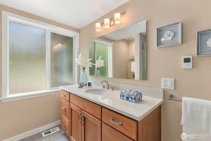Property photo for 124 6th Avenue, Kirkland photo 24