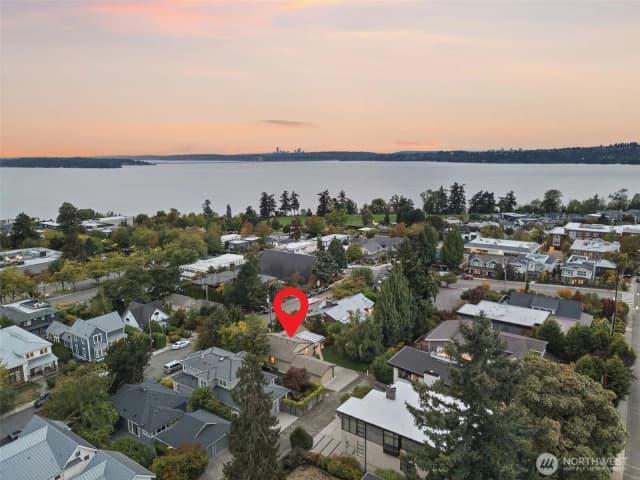 Property photo for 124 6th Avenue, Kirkland photo 4