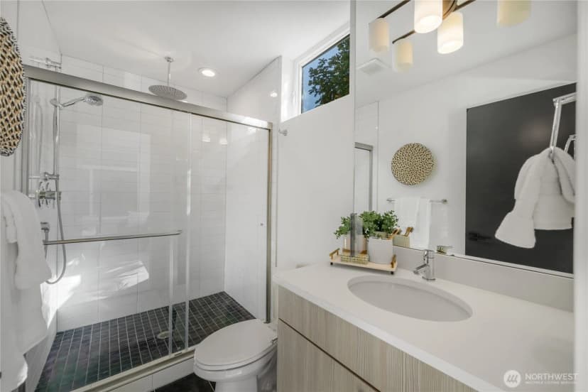 Property photo for 5057 37th Avenue S #b, Seattle photo 16