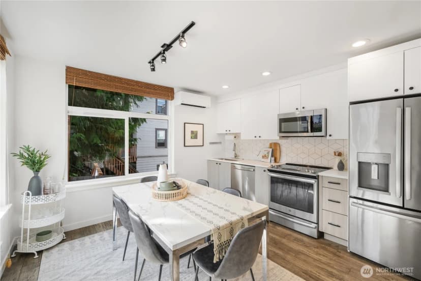 Property photo for 5057 37th Avenue S #b, Seattle photo 8