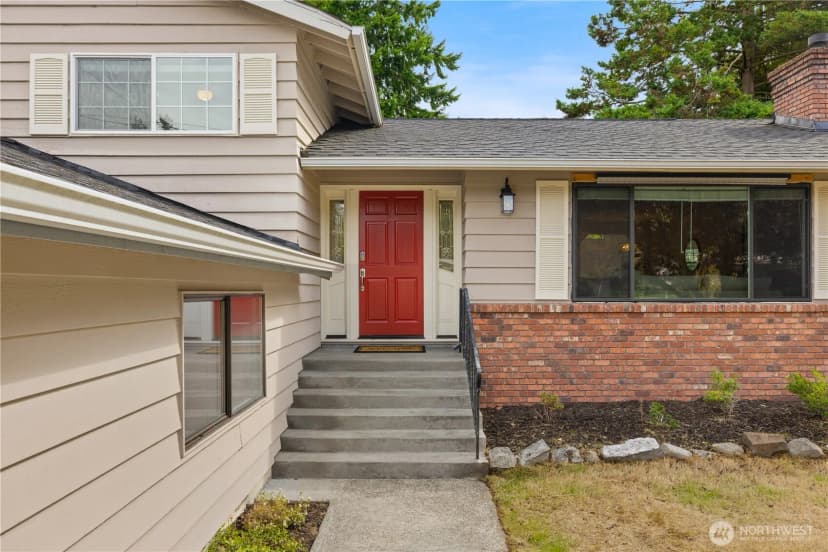 Property photo for 24211 88th Place W, Edmonds photo 2