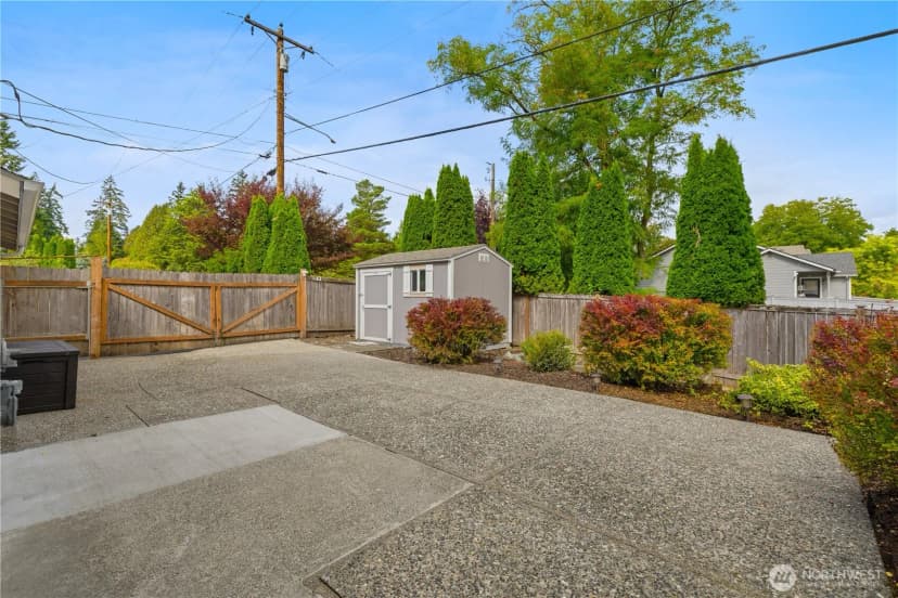 Property photo for 24211 88th Place W, Edmonds photo 32