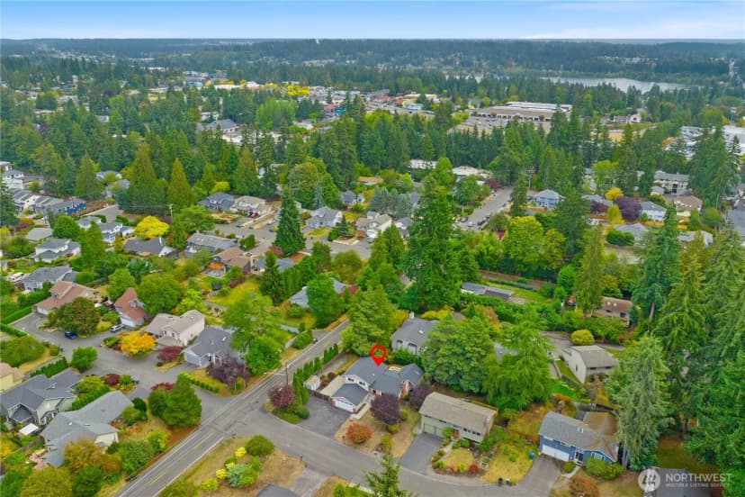 Property photo for 24211 88th Place W, Edmonds photo 37