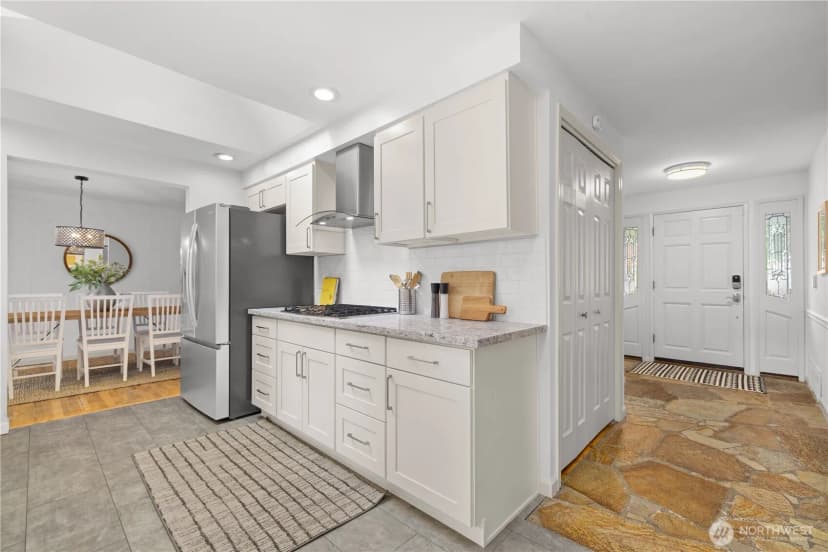 Property photo for 24211 88th Place W, Edmonds photo 11