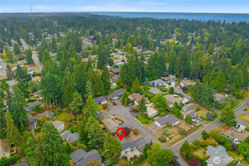 Property photo for 24211 88th Place W, Edmonds photo 38