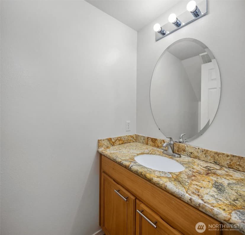 Property photo for 10161 224th Avenue Ne, Redmond photo 14