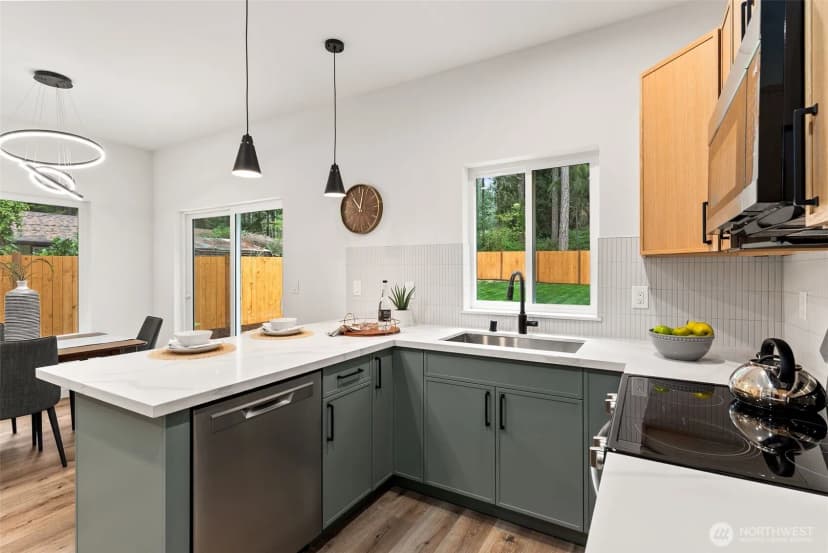 Property photo for 13807 Pinehurst Lane Nw, Gig Harbor photo 14