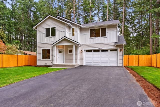 Property photo for 13807 Pinehurst Lane Nw, Gig Harbor photo 2