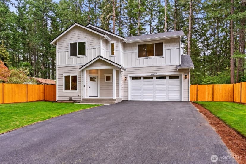 Property photo for 13807 Pinehurst Lane Nw, Gig Harbor photo 2