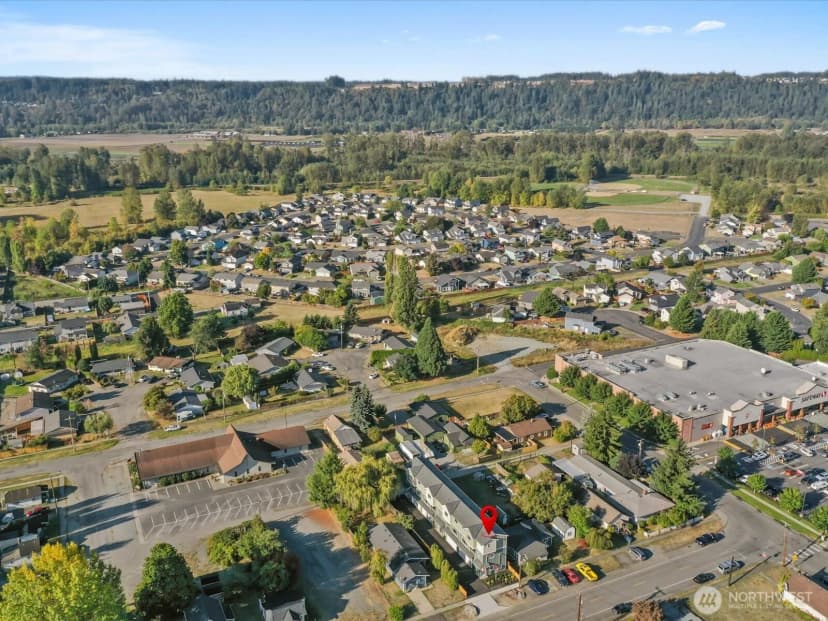Property photo for 215 Corrin Avenue Nw #c, Orting photo 29