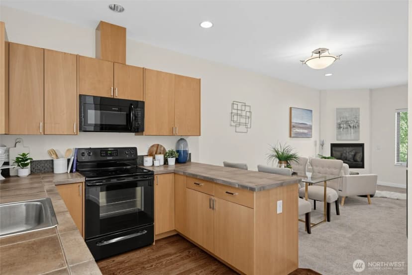 Property photo for 3014 Ne 140th Street #b, Seattle photo 14