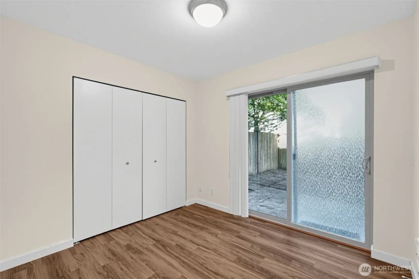 Property photo for 3014 Ne 140th Street #b, Seattle photo 9