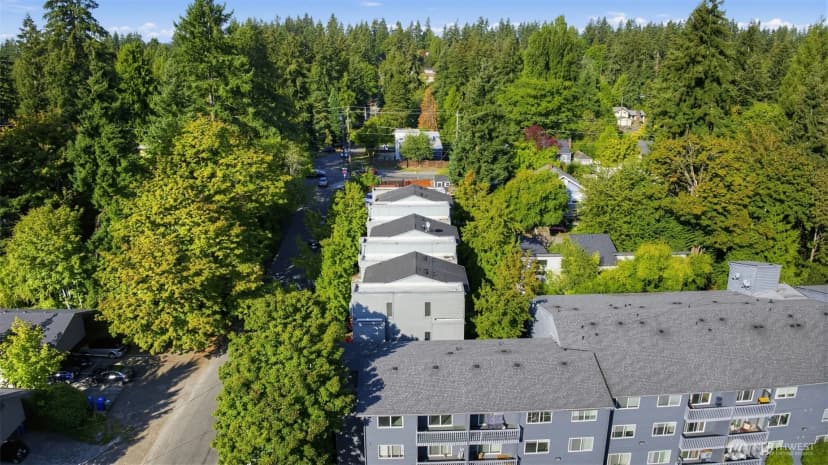 Property photo for 3014 Ne 140th Street #b, Seattle photo 37