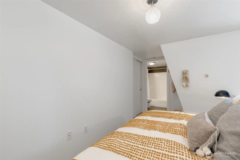 Property photo for 425 Vine St #721, Seattle photo 6