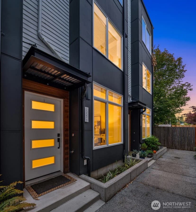Property photo for 9553 Ashworth Avenue N #b, Seattle