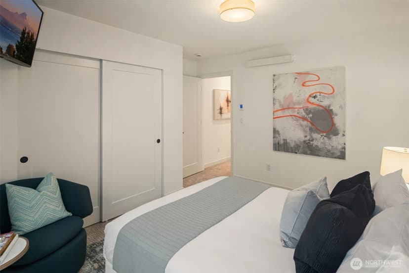 Property photo for 9553 Ashworth Avenue N #b, Seattle photo 11