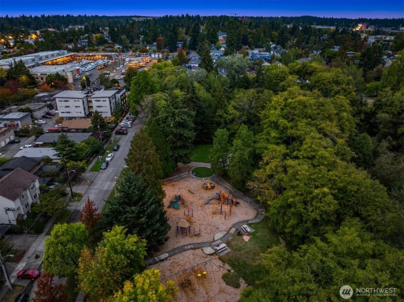 Property photo for 9553 Ashworth Avenue N #b, Seattle photo 24