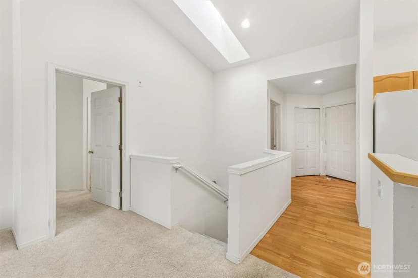 Property photo for 18555 Ne 57th Street #18555, Redmond photo 25