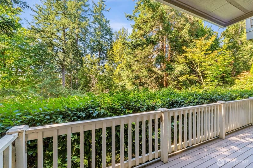 Property photo for 18555 Ne 57th Street #18555, Redmond photo 34