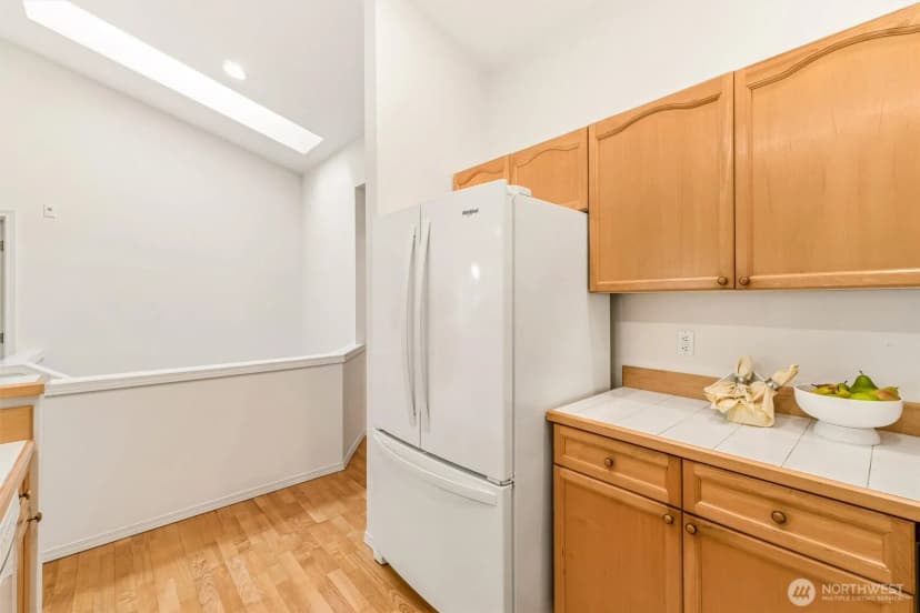 Property photo for 18555 Ne 57th Street #18555, Redmond photo 14