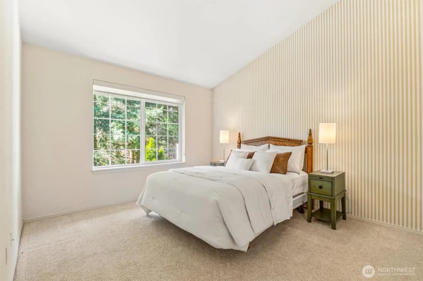 Property photo for 18555 Ne 57th Street #18555, Redmond photo 18