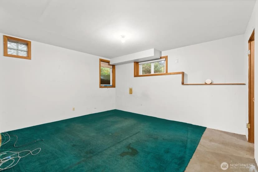 Property photo for 13227 14th Avenue S, Burien photo 18