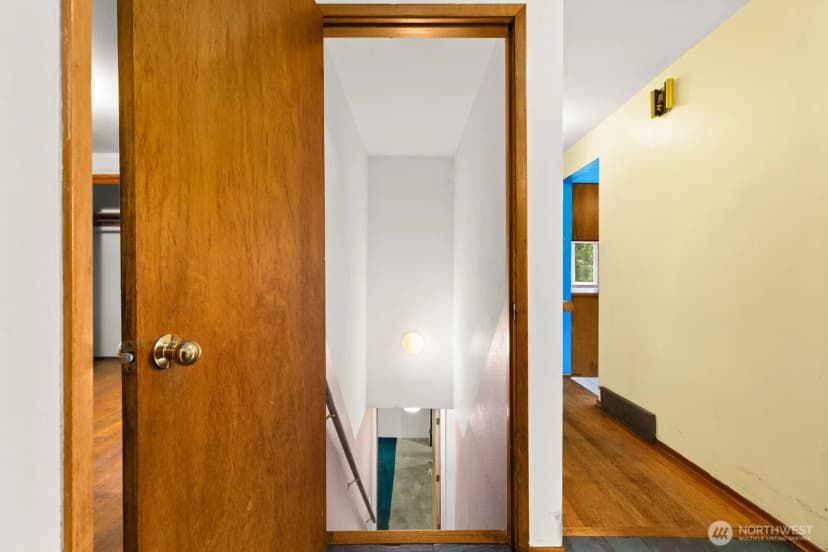 Property photo for 13227 14th Avenue S, Burien photo 17