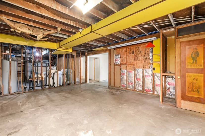 Property photo for 13227 14th Avenue S, Burien photo 21